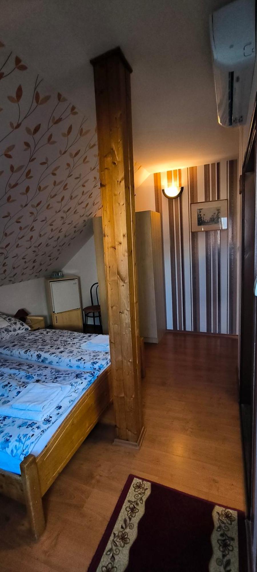 Joos Apartman Шарвар Екстер'єр фото