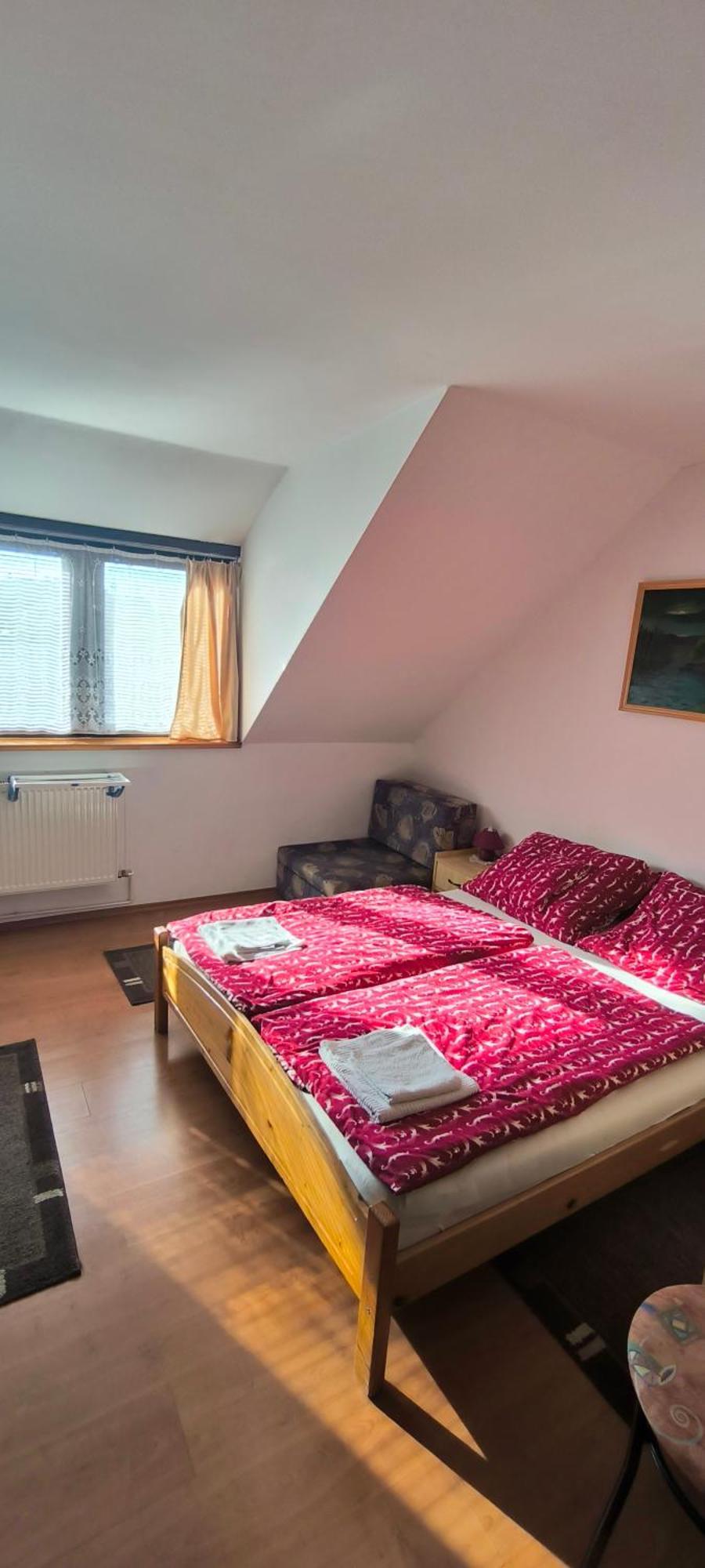 Joos Apartman Шарвар Екстер'єр фото